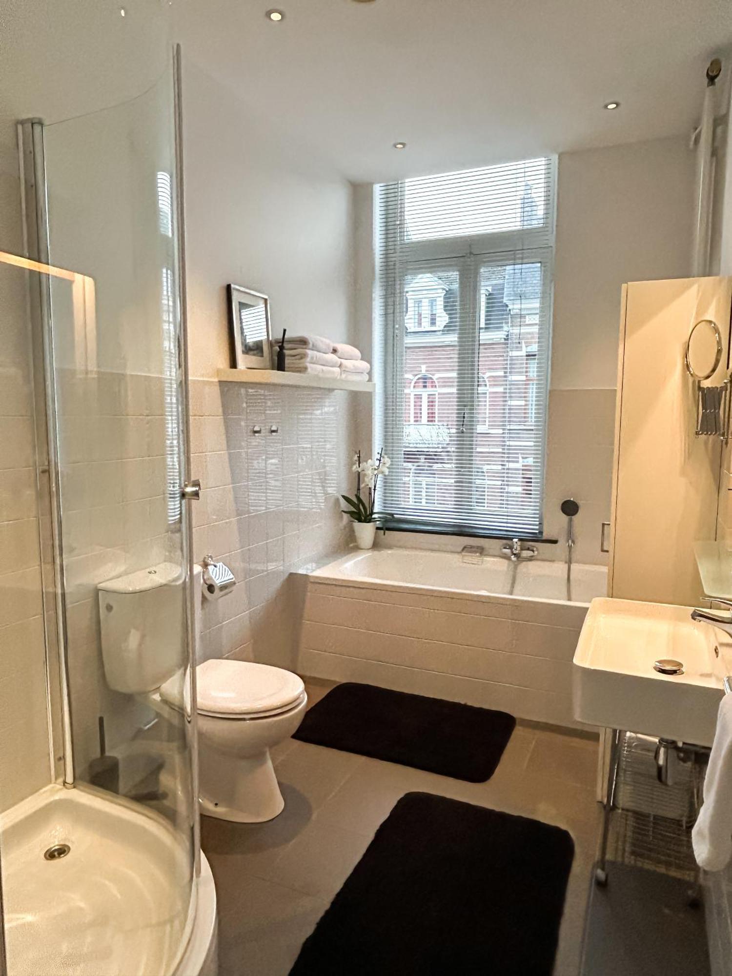 B&B Alexander Maastricht Bagian luar foto
